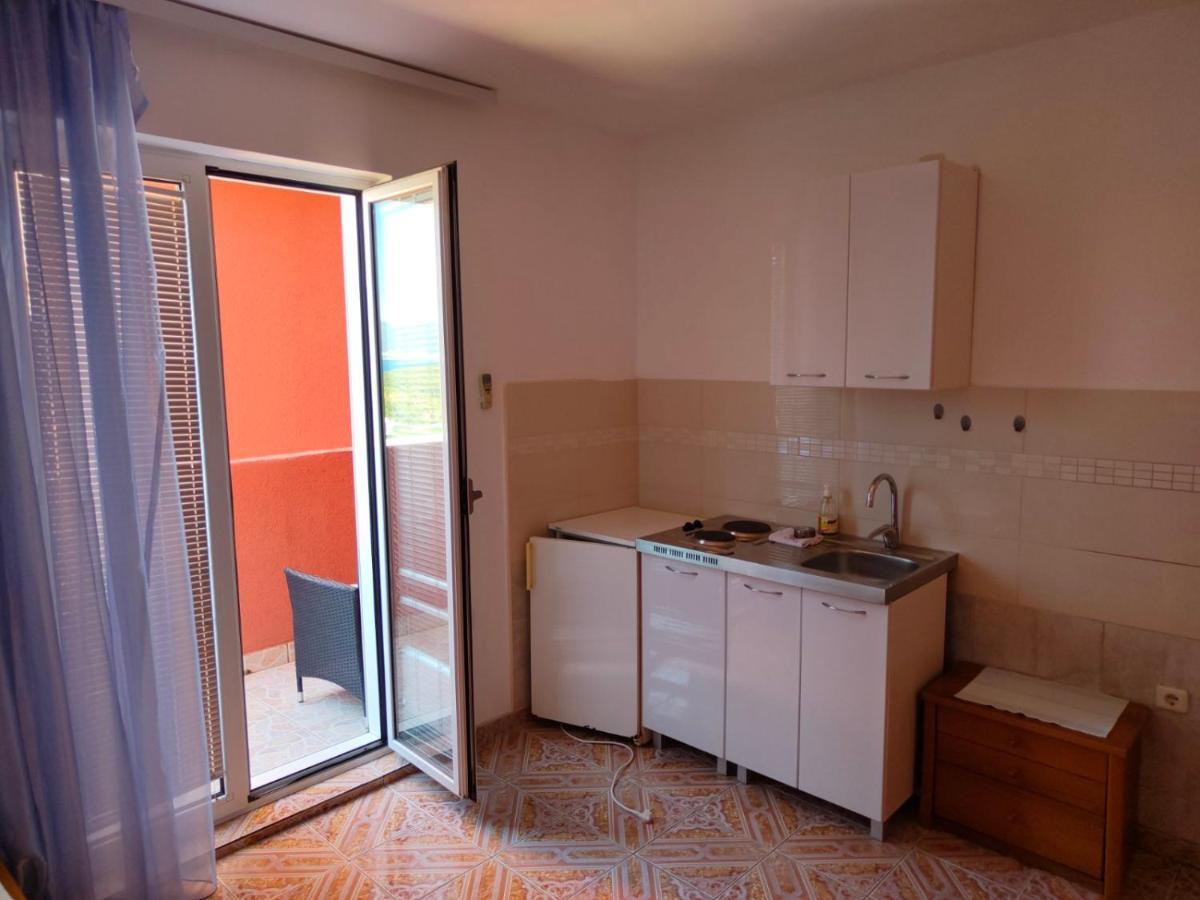Apartments Drobni Pijesak Petrovac Exteriör bild