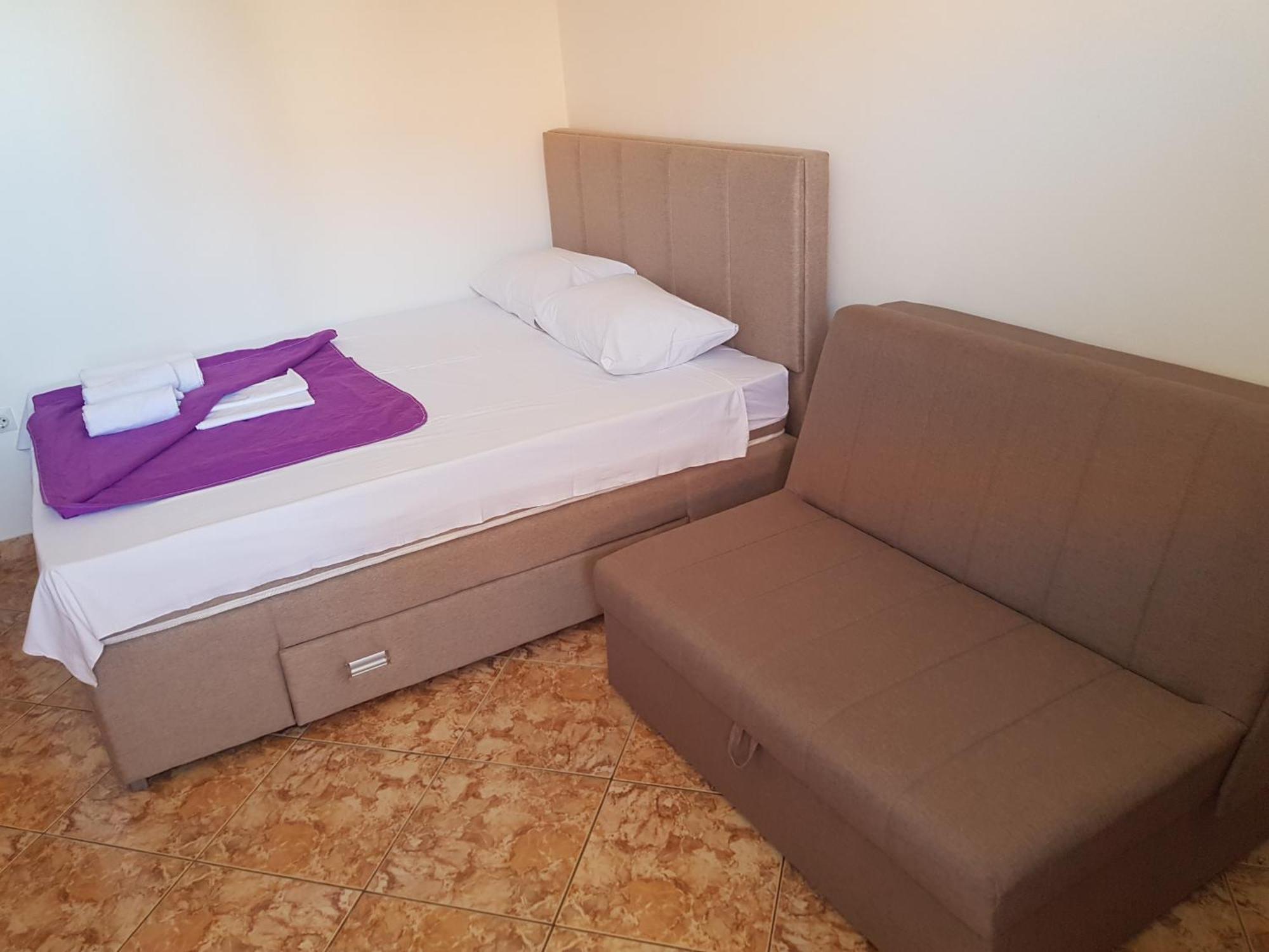 Apartments Drobni Pijesak Petrovac Rum bild
