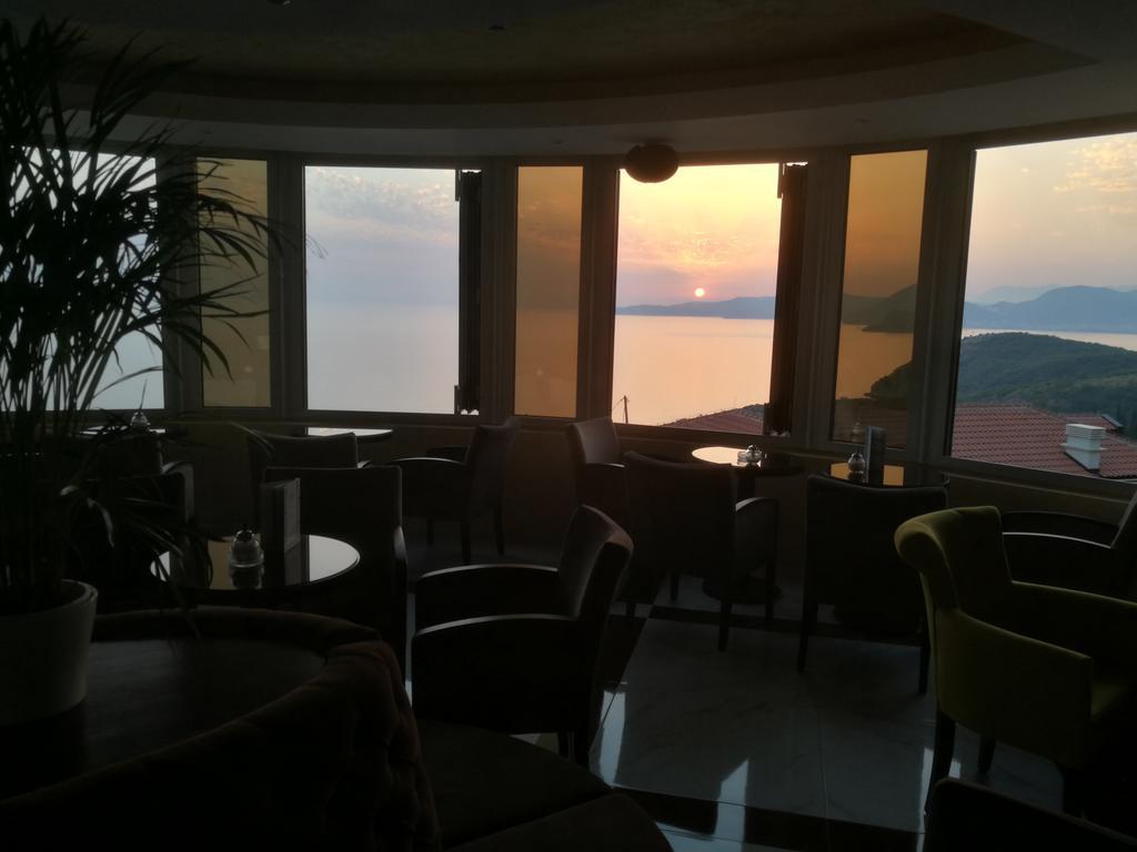 Apartments Drobni Pijesak Petrovac Exteriör bild